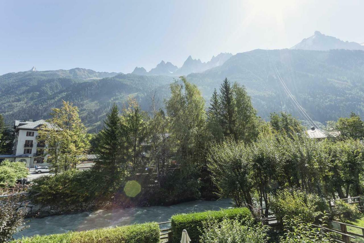 Apartment Ensa - Alpes Travel - Central Chamonix - Sleeps 4 ภายนอก รูปภาพ